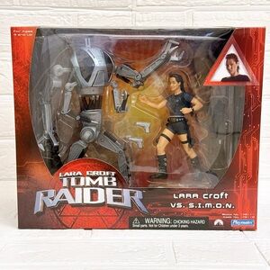 Lara Croft Tomb Raider vs S.I.M.O.N. 2001 Action Figure Playmates